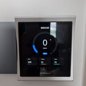 Màn hình điều khiển cảm ứng