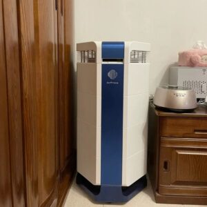 máy lọc không khí tạo ẩm