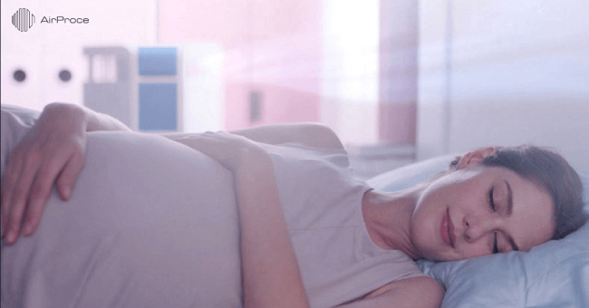 máy lọc không khí tạo độ ẩm có nên mua không