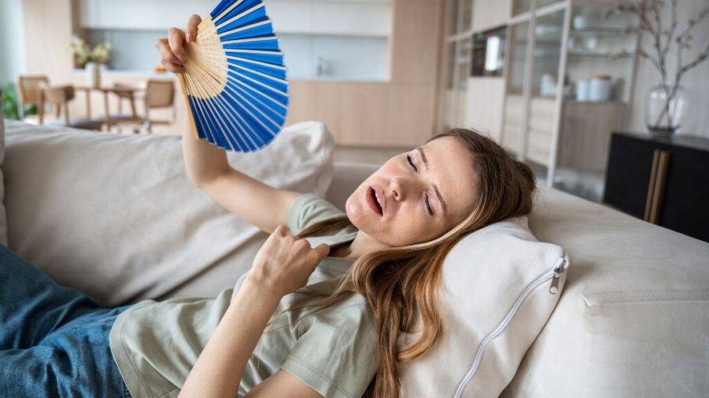 Phòng bí và nóng phải làm sao? Cách cải thiện lưu thông không khí nhanh chóng 1 phòng bí và nóng